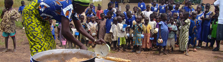 Feeding Pupils