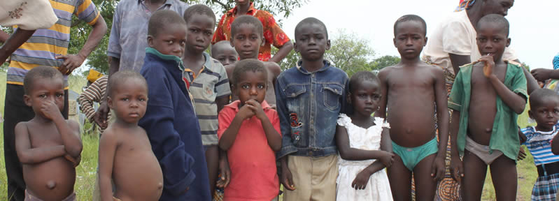 Some of the children in Mettoh